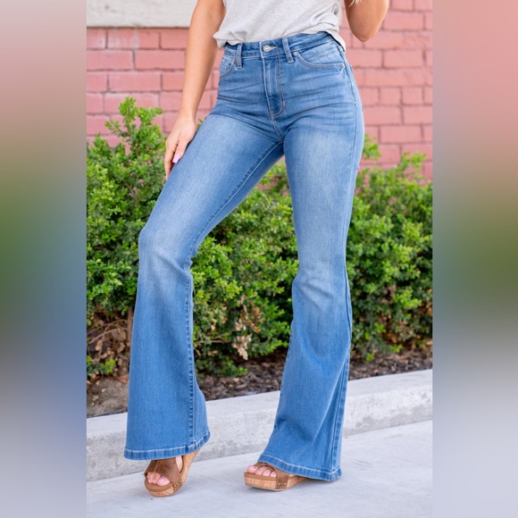 KanCan High Waist Super Flare Leg Jeans Medium Wash - Picture 5 of 8